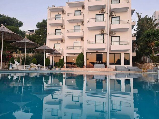 Imagen general del Hotel Mercury Saranda. Foto 1