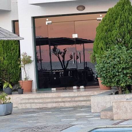 Imagen general del Hotel Mercury Saranda. Foto 11