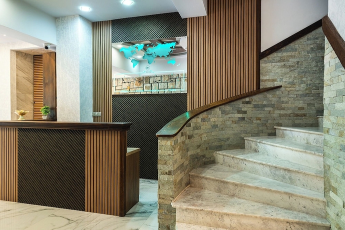Imagen de los interiores del Hotel Merdjan. Foto 15