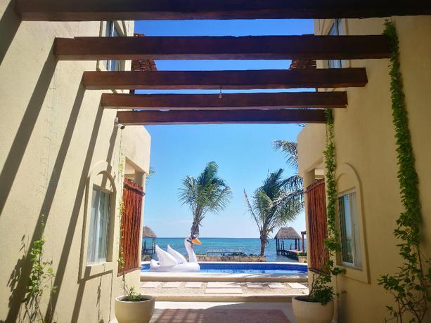 Imagen de la piscina del Hotel Mereva Tulum. Foto 12