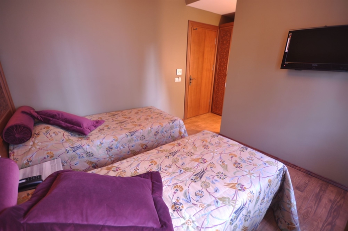 Imagen de la habitación del Hotel Merial. Foto 7