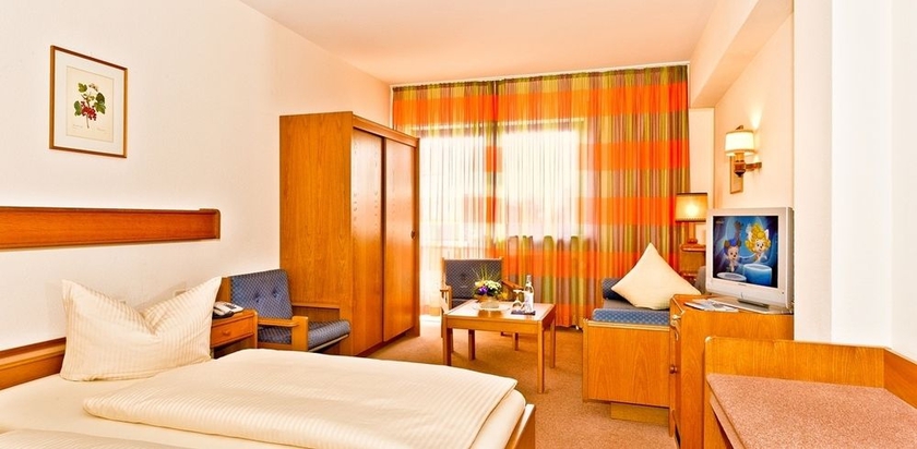 Imagen de la habitación del Hotel Merian Rothenburg. Foto 4