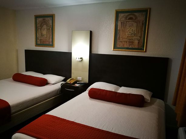 Imagen de la habitación del Hotel Merida Inn and Suites. Foto 8