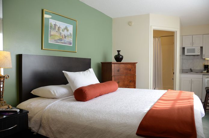 Imagen de la habitación del Hotel Merida Inn and Suites. Foto 16