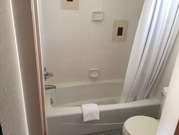 Imagen de la habitación del Hotel Merida Inn and Suites. Foto 19