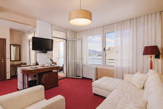 Imagen de la habitación del Hotel Meridian, Becici. Foto 14