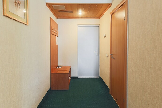Imagen general del Hotel Meridian, Cheli&aacute;binsk. Foto 10
