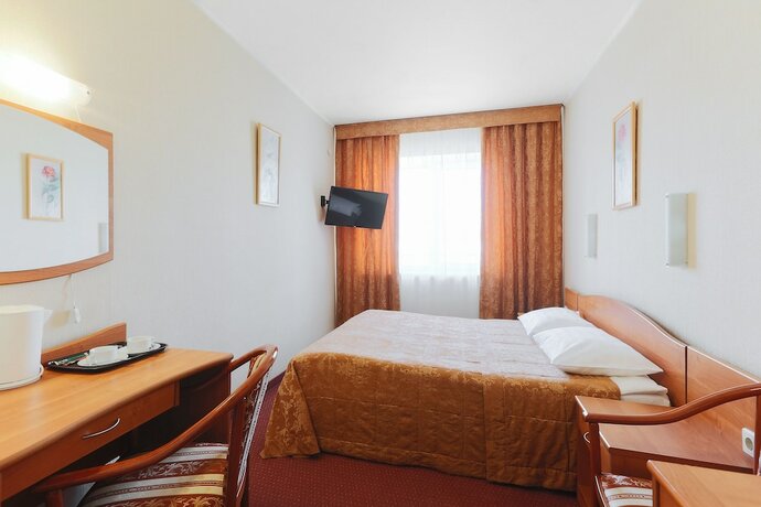 Imagen de la habitación del Hotel Meridian, Cheli&aacute;binsk. Foto 11