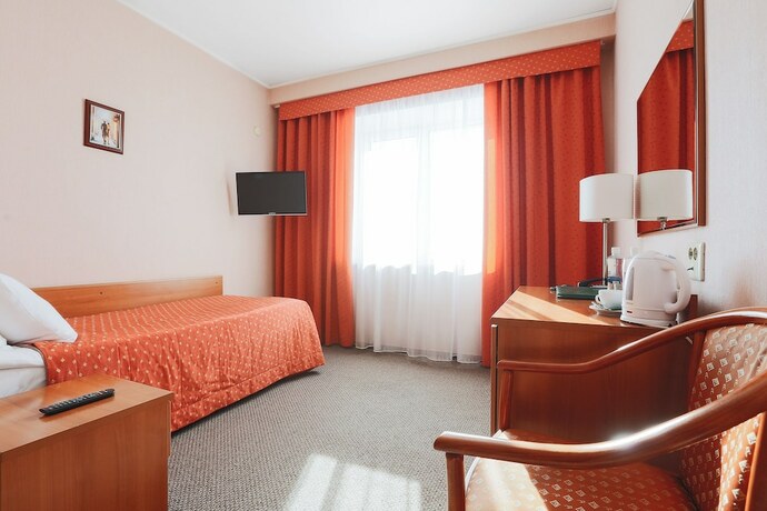 Imagen de la habitación del Hotel Meridian, Cheli&aacute;binsk. Foto 13