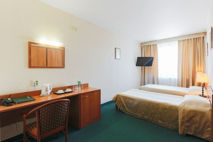 Imagen de la habitación del Hotel Meridian, Cheli&aacute;binsk. Foto 16