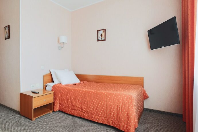 Imagen de la habitación del Hotel Meridian, Cheli&aacute;binsk. Foto 18