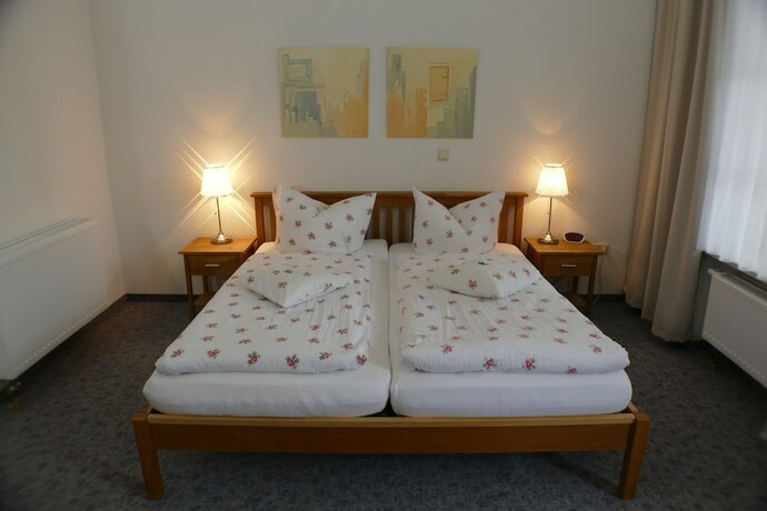 Imagen de la habitación del Hotel Meridian, Goerlitz. Foto 18