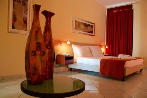 Imagen general del Hotel Meridian, Guardia Piemontese. Foto 5