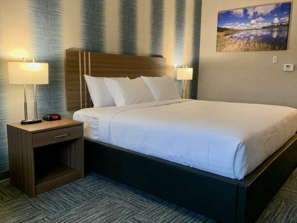 Imagen general del Hotel Meridian Inn & Suites Regina Airport. Foto 6
