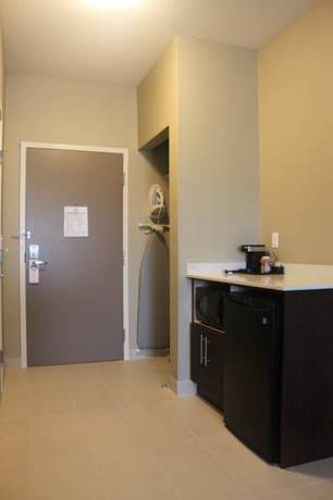 Imagen de la habitación del Hotel Meridian Inn and Suites Lloydminster. Foto 11