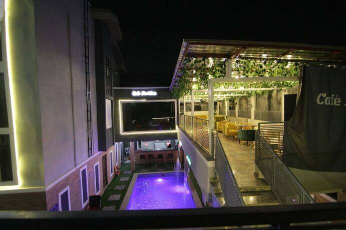 Imagen general del Hotel Meridian Lodge And Resort. Foto 4