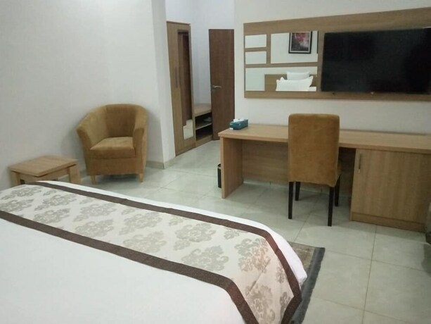 Imagen de la habitación del Hotel Meridian Lodge And Resort. Foto 22