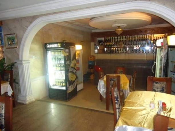 Imagen del bar/restaurante del Hotel Meridian Lodge hotels and resorts. Foto 6