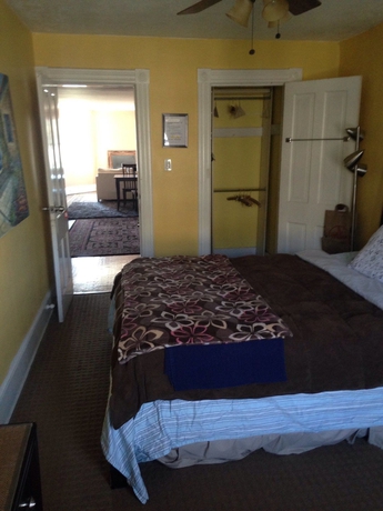 Imagen de la habitación del Hotel Meridian Manor Bed and Breakfast. Foto 1