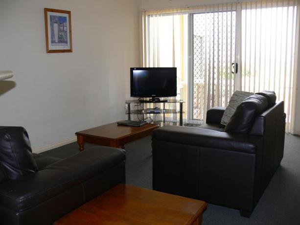 Imagen general del Hotel Meridian Resort Beachside. Foto 3