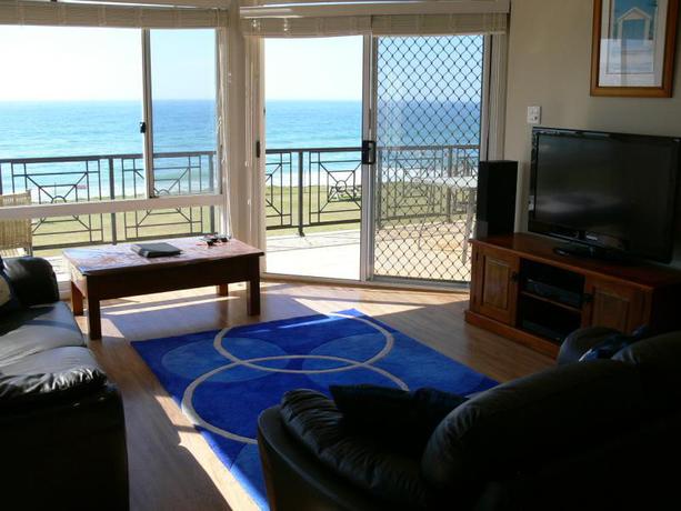 Imagen general del Hotel Meridian Resort Beachside. Foto 6