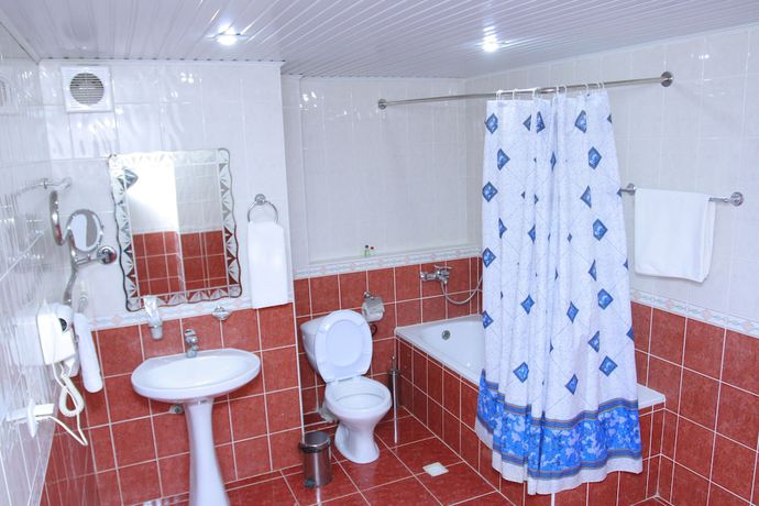 Imagen de la habitación del Hotel Meridian, Termez. Foto 9