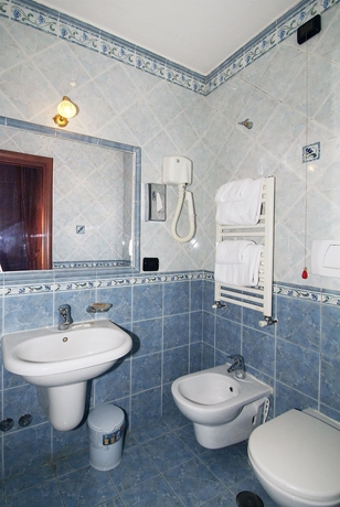 Imagen de la habitación del Hotel Meridiana, Roma. Foto 4