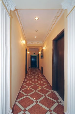 Imagen de los interiores del Hotel Meridiana, Roma. Foto 16