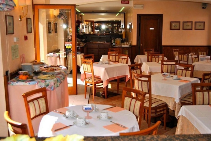 Imagen general del Hotel Meridiana, Sirmione. Foto 8