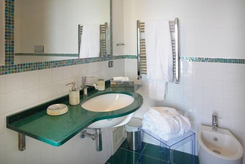 Imagen de la habitación del Hotel Meridiana Taormina. Foto 14