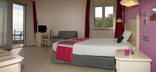 Imagen de la habitación del Hotel Meridiana Taormina. Foto 15
