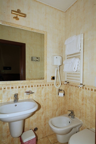 Imagen de la habitación del Hotel Meridiana, Termini. Foto 3