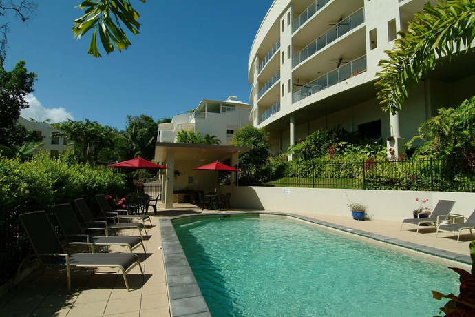 Imagen de la piscina del Hotel Meridien At Trinity. Foto 12