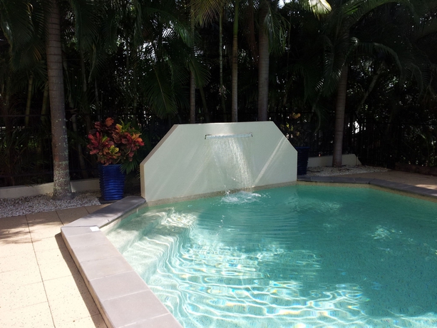 Imagen de la piscina del Hotel Meridien At Trinity. Foto 13