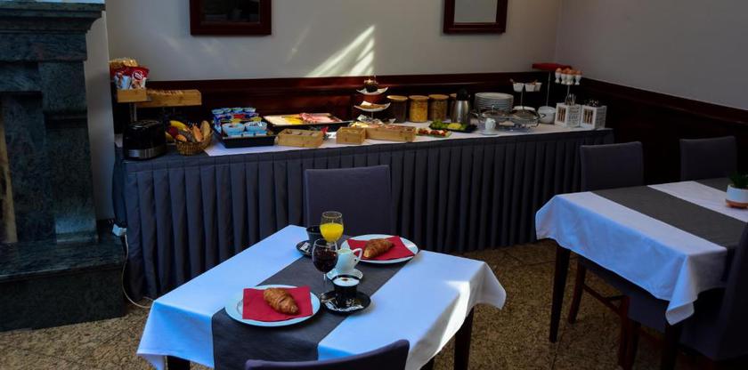 Imagen del bar/restaurante del Hotel Meridijan16. Foto 3