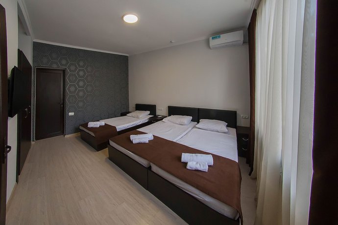 Imagen de la habitación del Hotel Merien. Foto 13