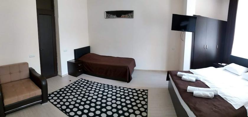 Imagen de la habitación del Hotel Merien. Foto 18