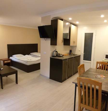Imagen de la habitación del Hotel Merien. Foto 19