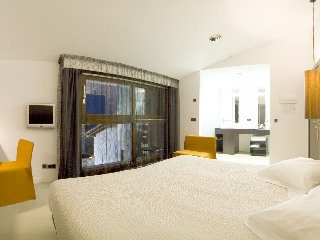 Imagen de los interiores del Hotel Merindades De Navarra. Foto 10