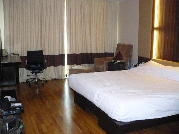 Imagen de la habitación del Hotel Merisess Sukhumvit 16. Foto 1