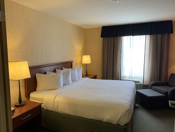 Imagen de la habitación del Hotel Merit And Suites. Foto 8