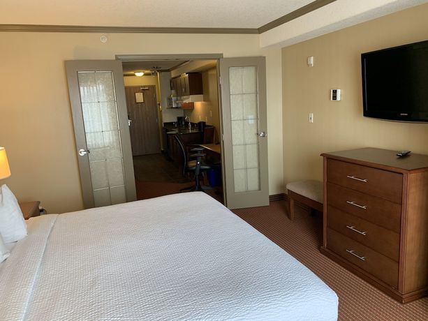 Imagen de la habitación del Hotel Merit And Suites. Foto 12