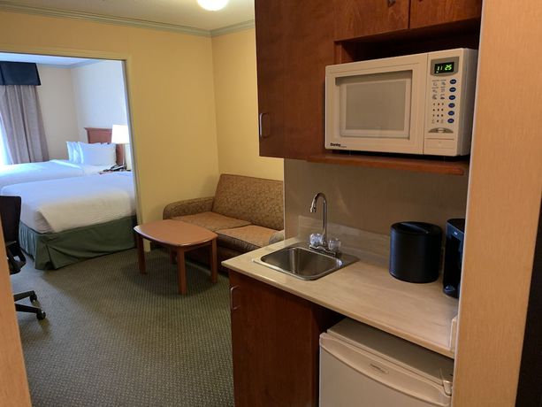 Imagen de la habitación del Hotel Merit And Suites. Foto 18