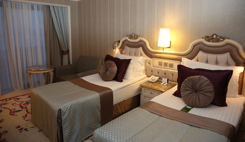 Imagen de la habitación del Hotel Merit Crystal Cove. Foto 6