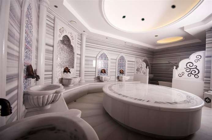 Imagen de los interiores del Hotel Merit Crystal Cove. Foto 15