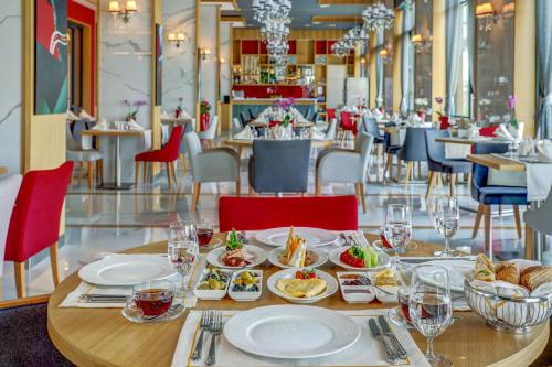 Imagen general del Hotel Merit Grand Mosta Spa & Casino. Foto 12