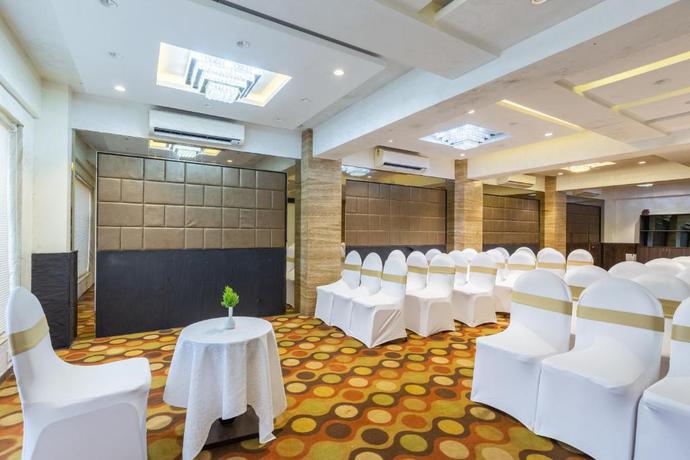 Imagen de los interiores del Hotel Meritas Grand Inn Calangute. Foto 5