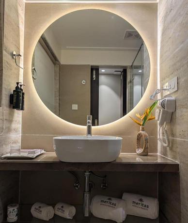 Imagen de la habitación del Hotel Meritas Grand Inn Calangute. Foto 3