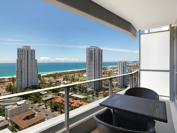 Imagen de la habitación del Hotel Meriton Serviced Apartments Broadbeach. Foto 2