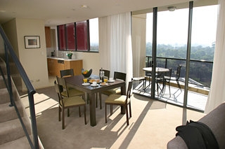 Imagen de la habitación del Hotel Meriton Serviced Apartments Parramatta. Foto 3